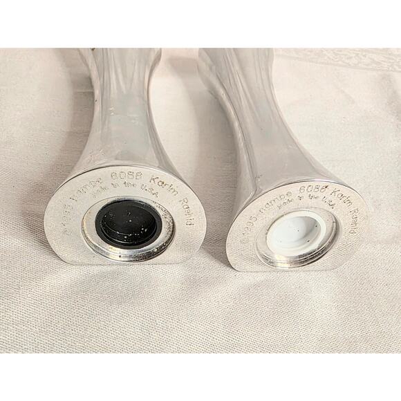 Karim Rashid 1995 Nambe Metal Kissing Salt & Pepper Shaker Set 5" Tall - Picture 4 of 5